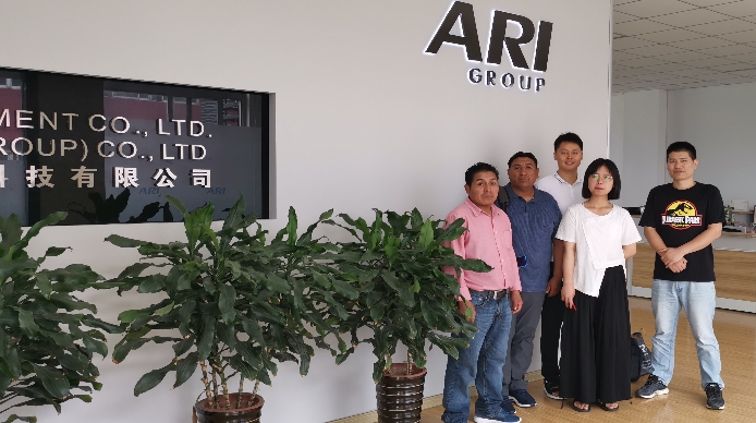 Visita de cliente de Bolivia